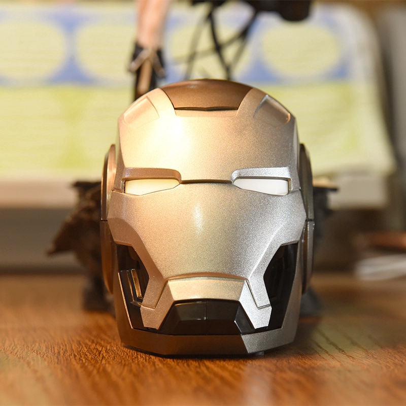 Wireless Smart Card Small  Iron Man Bluetooth Speaker Speaker New Creative
