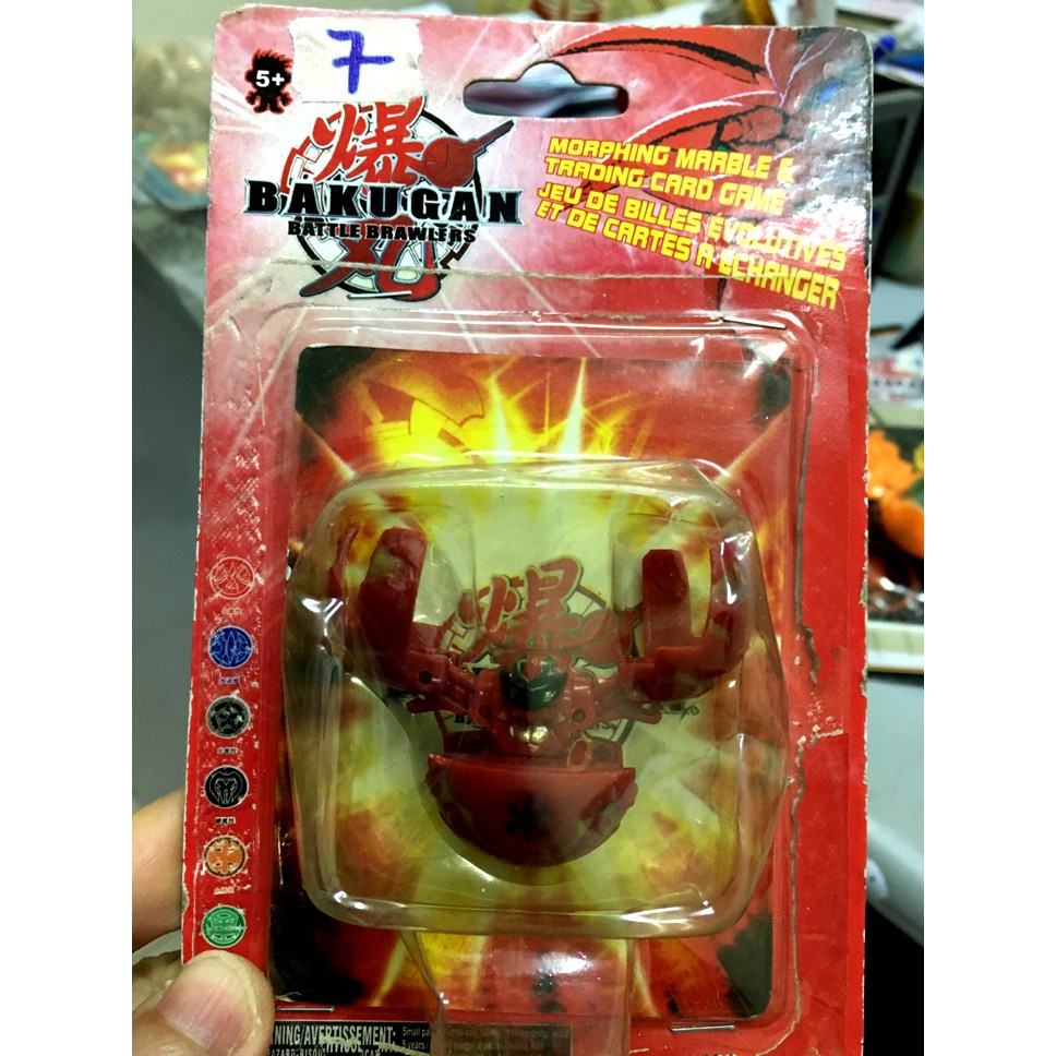 Đồ chơi chiến binh bakugan màu đỏ như hình kèm thẻ bài. bakugan7