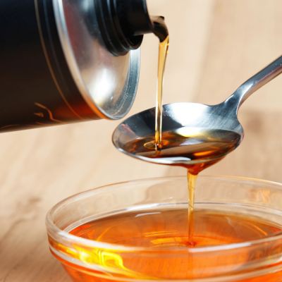 Các dòng Dầu cá hồi Nauy giàu Omega hãng Nutrivet & Oleum dưỡng lông và da cho chó mèo / Thú cưng