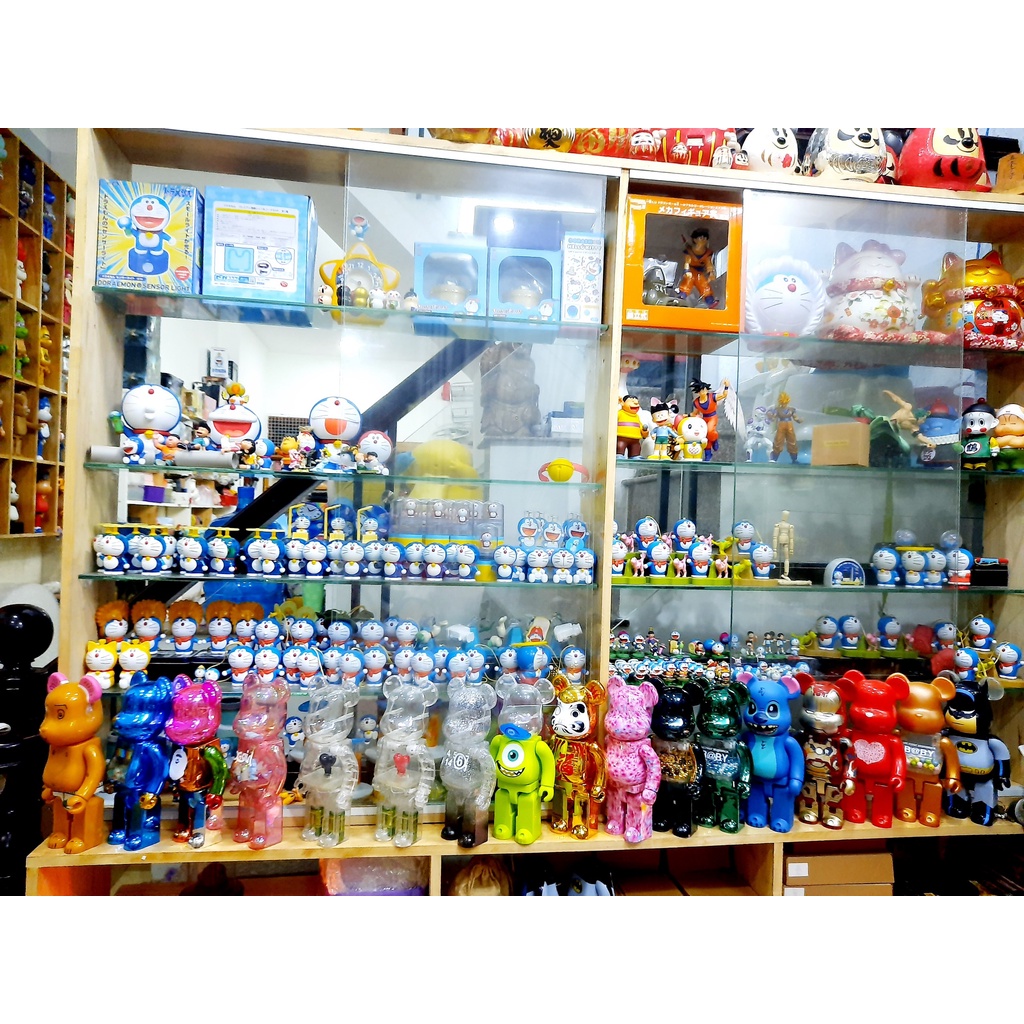 BEARBRICK400% đồng giá 450k nhắn tin cho shop để biết mẫu còn hàng