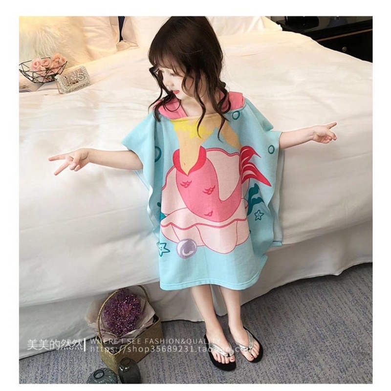 Khăn choàng đi biển/ tắm trùm đầu cho bé (giao ngẫu nhiên)