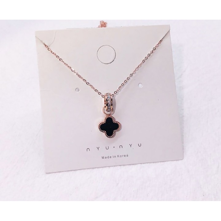 Dây chuyền nữ titan kiêu nhẫn lồng rớt hoa 4 cánh 2 mặt trắng đen siêu đẹp, sang trọng, bền màu, chuẩn thời trang