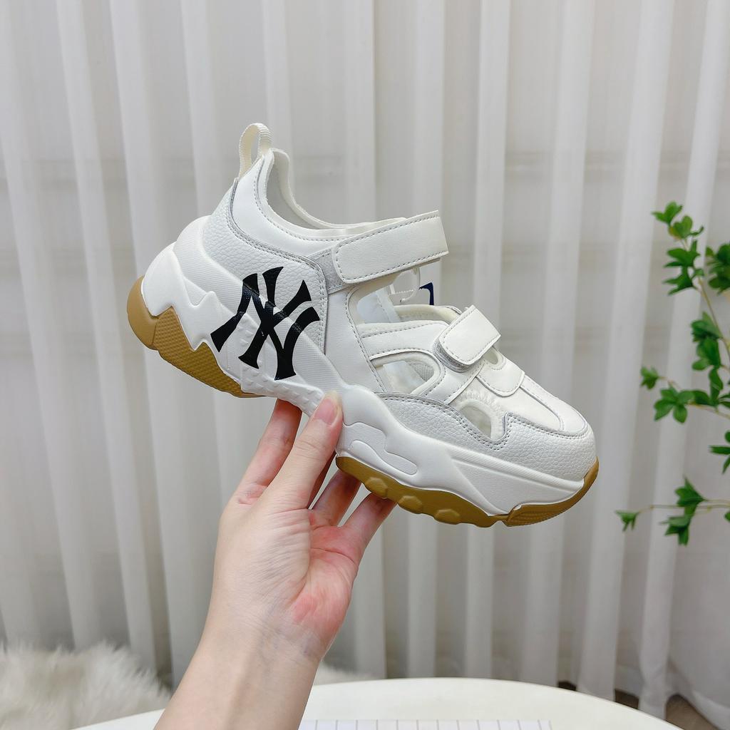 Giày sục thể thao chữ Ny La quai dán mẫu mới cực hot