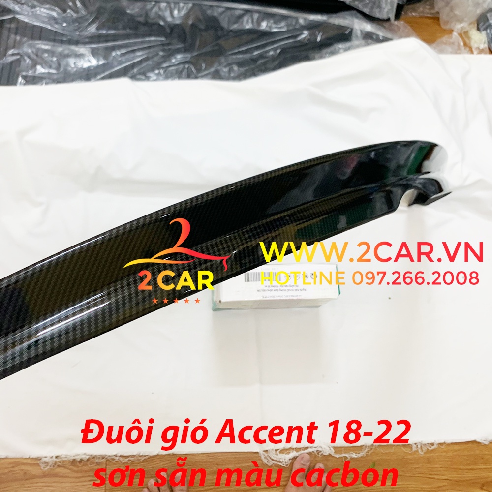 Đuôi gió liền cốp, đuôi cá CARBON xe Hyundai Accent đời 2018 2020 2021 2022 2023 sơn sẵn màu CACBON cao cấp