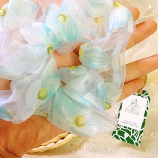CỘT TÓC VẢI SCRUNCHIES VOAN HOA XANH NGỌC ẢNH THẬT