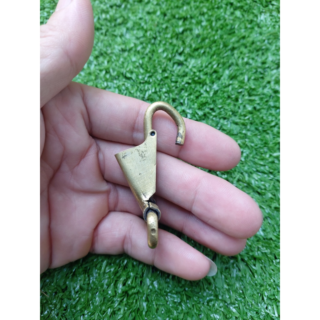 NÓC BẬT US MỎ NEO