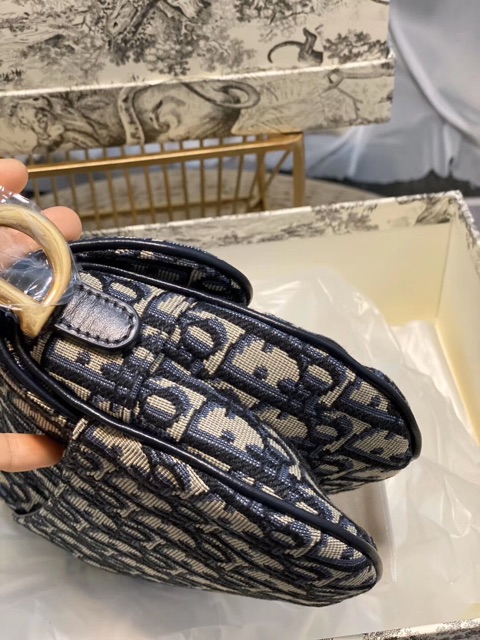 Túi OBLIQUE SADDLE BAG Yên ngựa