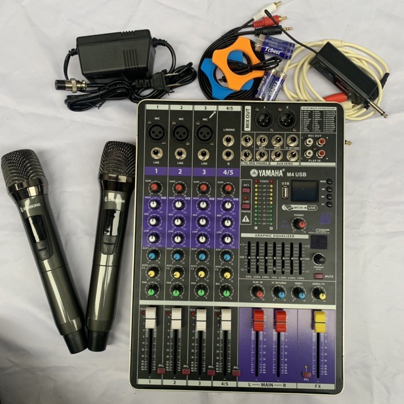  [Siêu Phẩm]Hát Karaoke Gia Đình Và Thu âm livestram Mixer M4 Kèm Bộ Micro Không Dây V26