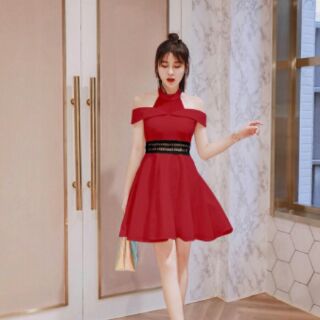 Đầm Xòe Cổ Yếm Hở Vai