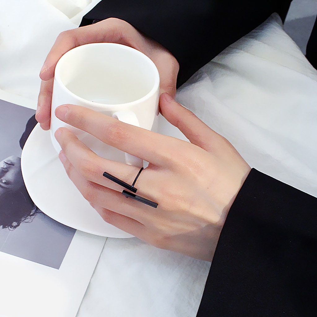 Nhẫn hở thiết kế kiểu hình học độc đáo