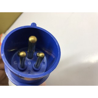 Phích cắm công nghiệp 3 chấu