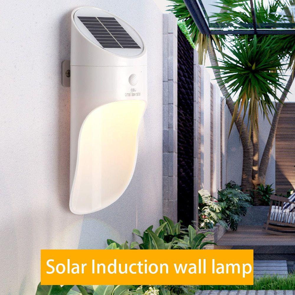 Đèn Đường Sử Dụng Năng Lượng Mặt Trời IP65