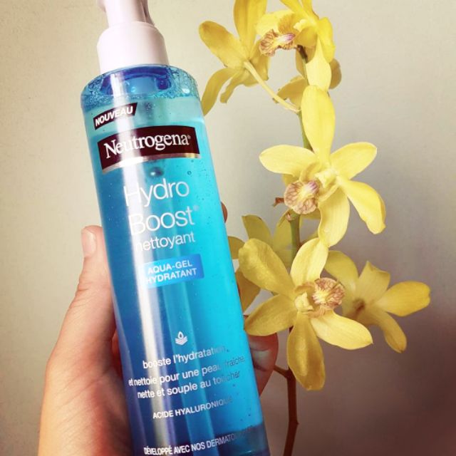 Sữa rửa mặt Neutrogena Hydro Boost Aqua gel