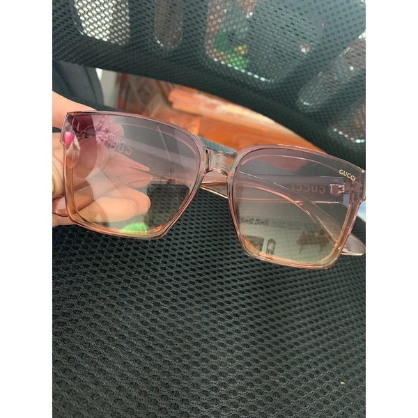 Thanh lý mắt kính như hình