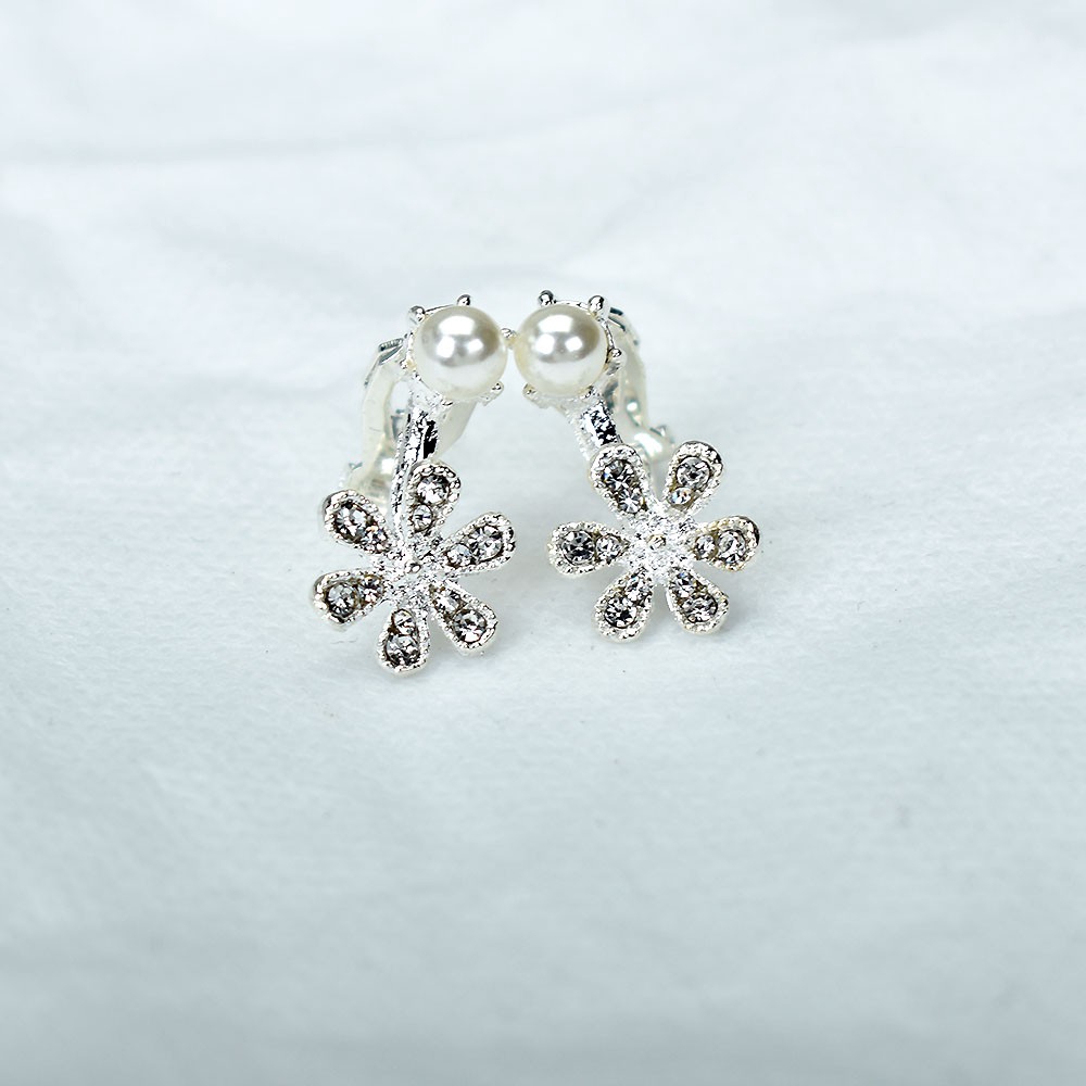 Khuyên kẹp vành tai không xỏ lỗ màu bạc/vàng kim thiết kế hoa đính đá phối ngọc trai giả