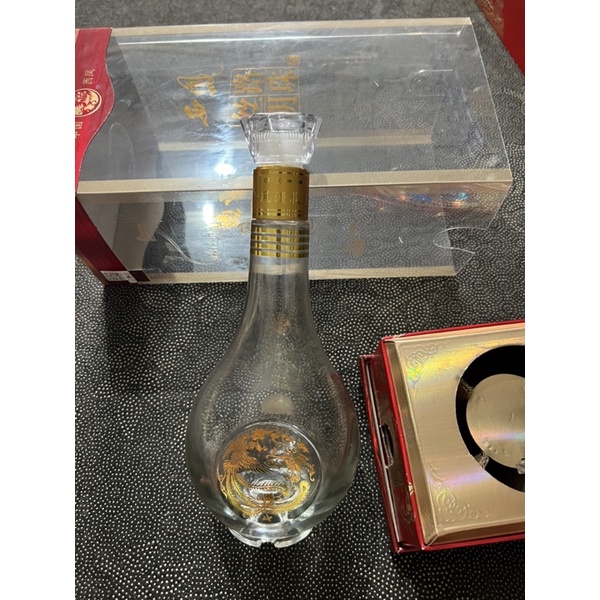 Vỏ chai mao dài sale giảm còn 120k