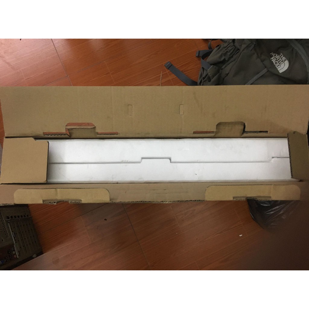 Màn hình máy tính MaCeFor 24ich cong new 98% full viền full hộp xốp | BigBuy360 - bigbuy360.vn