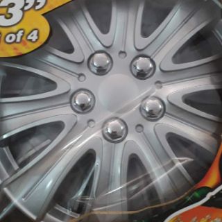 Ốp lazang xe hơi