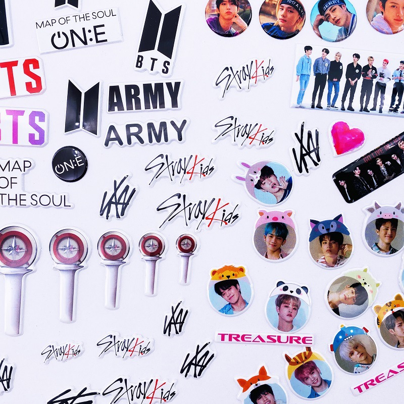 Sticker Hình Bong Bóng Ba Chiều Họa Tiết Nhóm Nhạc Bts / Stray Kids / Treasure