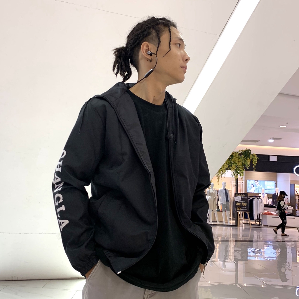 [Mã FASHIONMALLT4 giảm 15% tối đa 30K đơn 150k] Áo khoác dù nam MĐ A766 đen 2 lớp