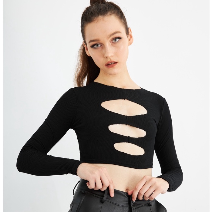 Lucie croptop | áo thun croptop dài tay khoét ngực - màu đen