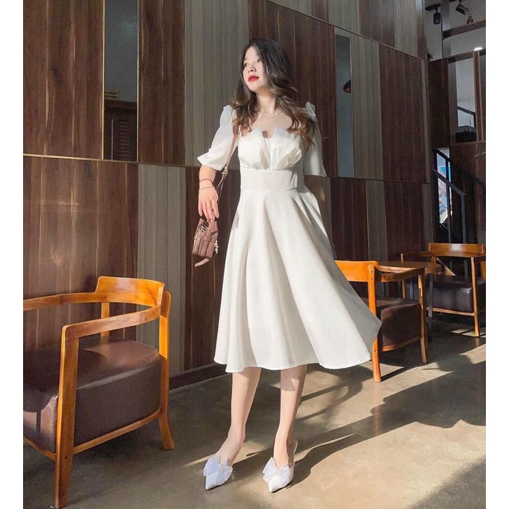 Maxi trắng xếp ngực kiểu bo eo nơ lưng