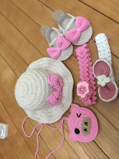 Bộ đồ handmade len cho bé gái