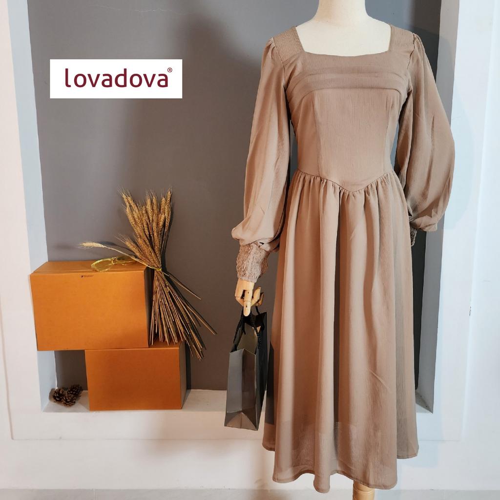 Đầm kiểu nữ tay nhún Lovadova 23D02C001