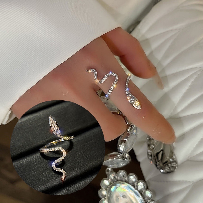 Nhẫn Hở Hình Rắn Đính Đá Cá Tính