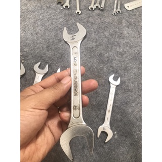 cờ lê trắng nhật bãi