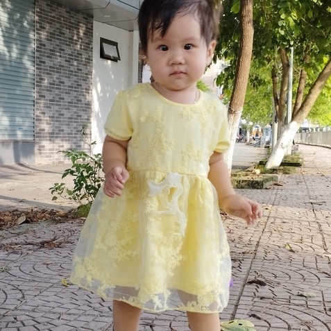 Váy cho bé kiểu dáng babydoll chất liệu cotton phối vải ren điệu đà LABAMO