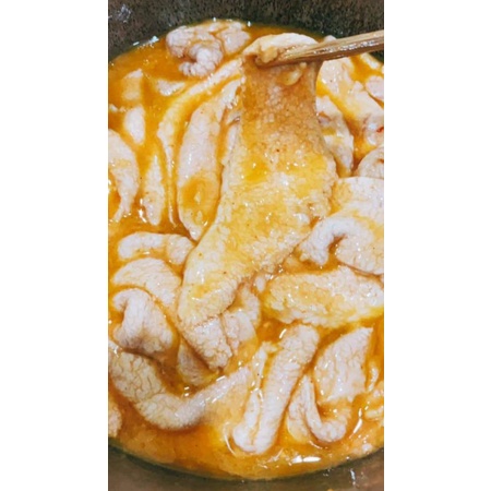 Vú heo ướp sẵn. 500g kèm chao.