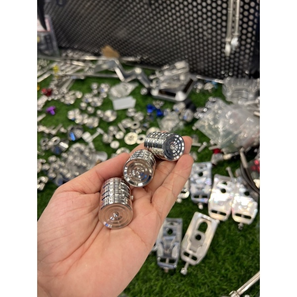 Chụp Giò Đạp Inox 304