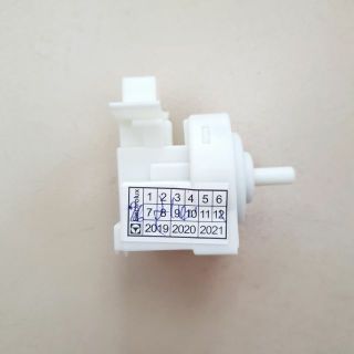 Phao cảm biến mực nước máy giặt Electrolux
