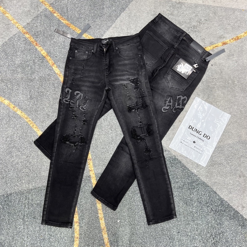 Quần jean đen rách thêu chữ sườn amiri QJ51