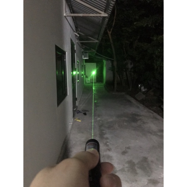 Đèn pin chiếu tia Laser 303 tia xanh - Hàng Chính Hãng
