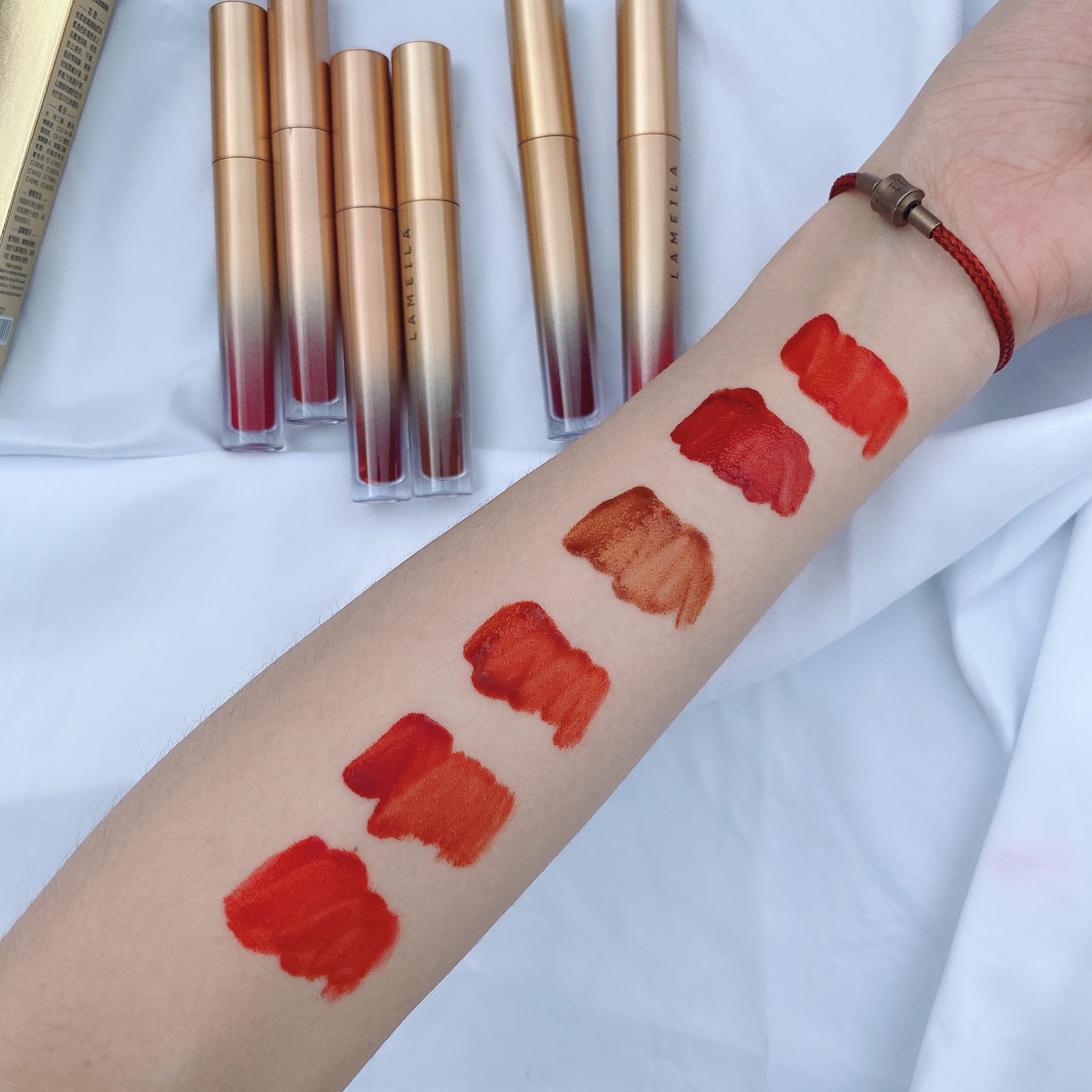 (Hàng Mới Về) Son Kem Lì Chống Nước Lâu Phai Thiết Kế Vỏ Son Màu Vàng Đồng Sang Trọng | BigBuy360 - bigbuy360.vn