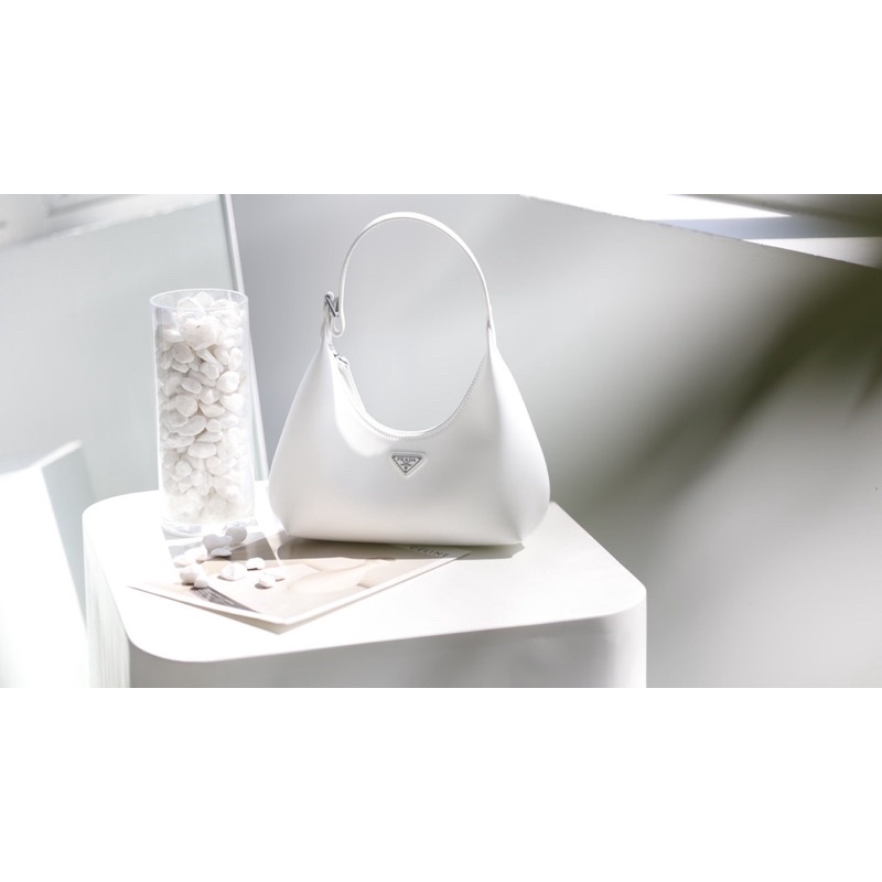 TÚI PRADA KẸP NÁCH SZ26