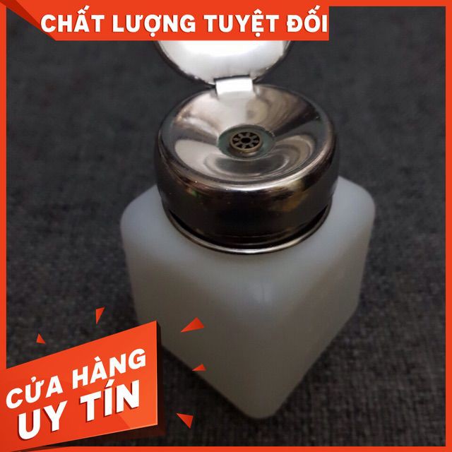 Lọ đựng nước rửa mạch nhỏ