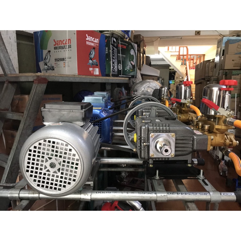 CHÂN GIÁ CHUYÊN DỤNG GẤN ĐẦU RỬA XE .LOẠI 2 ỐC TĂNG, DÀY DẶN, ỐNG TUÝP MẠ KẼM 27