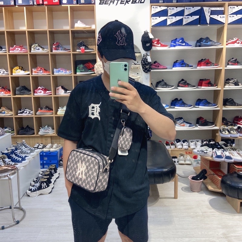 (Tqxk 1:1) Size 23cm Túi đeo chéo mini chữ nhật Jacquard-Monogram có đủ 3 màu
