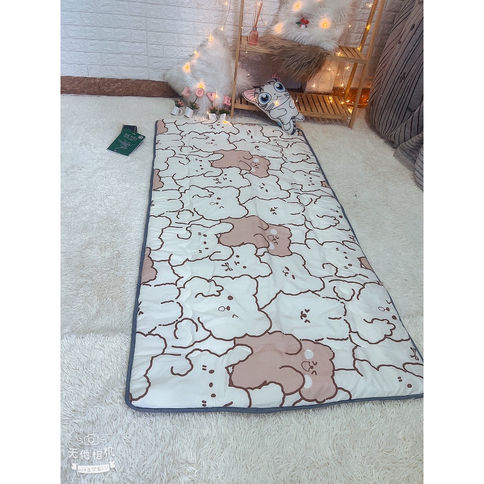 Đệm nằm cho bé đi học, nệm topper văn phòng, đi du lịch gấp gọn có túi sách tiện lợi kích thước 90x1m90