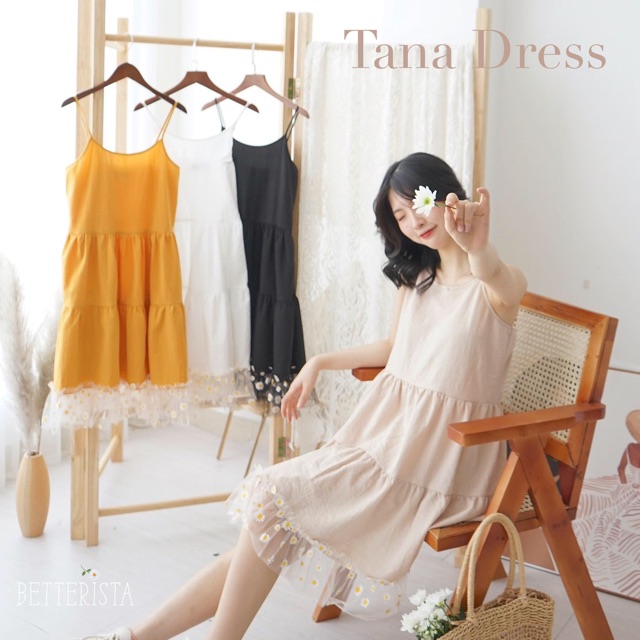 Tana dress - váy 4 tầng nhún đuôi lưới hoa cúc