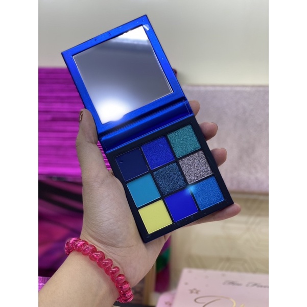 Phấn mắt Huda Beauty Sapphire Obsessions Eyeshadow Palette