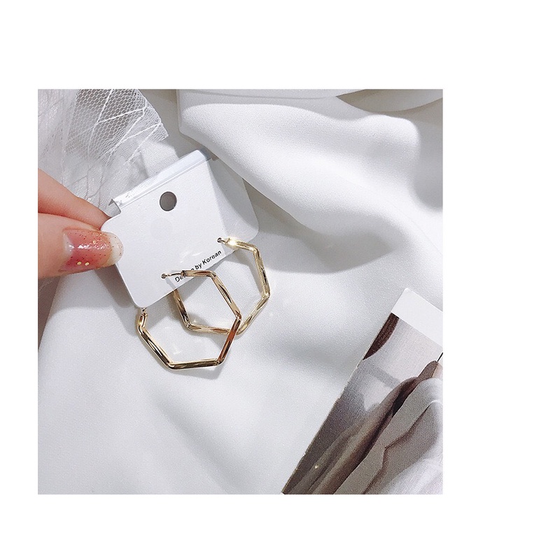 Bông Tai Hợp Kim Không Gỉ Dạng Vòng Sang Trọng Nổi Bật Phong Cách Hàn Quốc Dobi B11