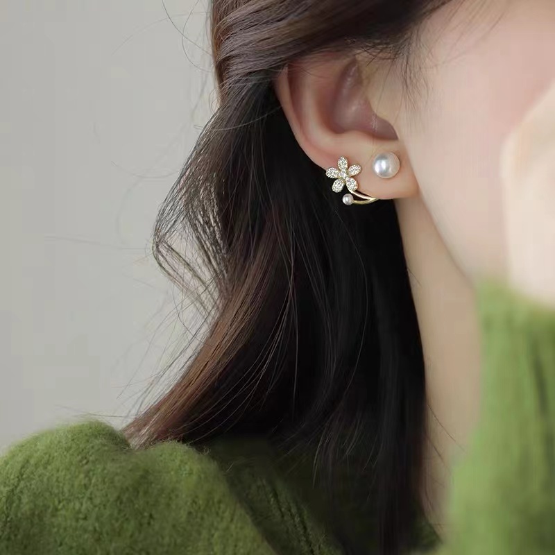 Bông Tai Hình Hoa Mạ Bạc 925 Đính Ngọc Trai Sang Trọng Phong Cách Hàn Quốc 2022