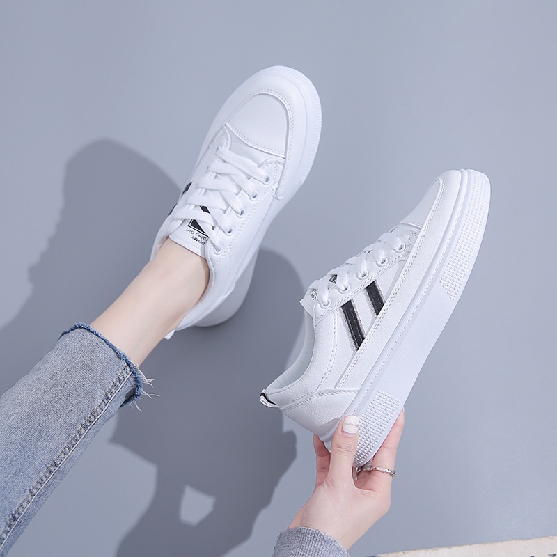 Giày Thể Thao Nữ Đế Bằng Phong Cách Thời Trang Hàn Quốc Đi Học Đi Chơi - GLF02