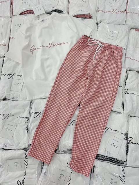 BỘ MẶC NHÀ NỮ QUẦN KẺ TRẺ TRUNG | BigBuy360 - bigbuy360.vn