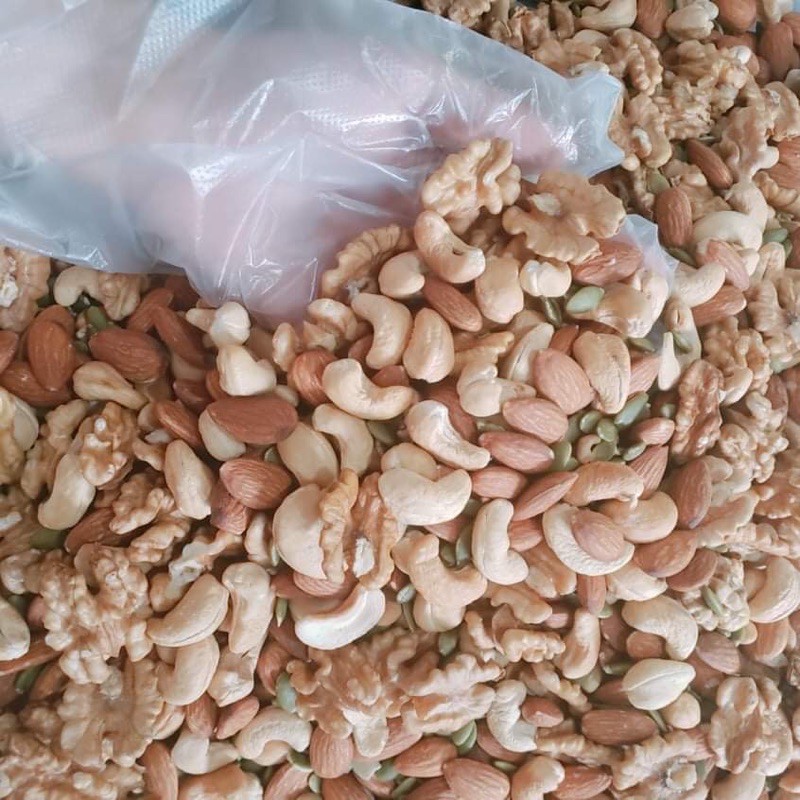 Mix 7 loại hạt và quả sấy