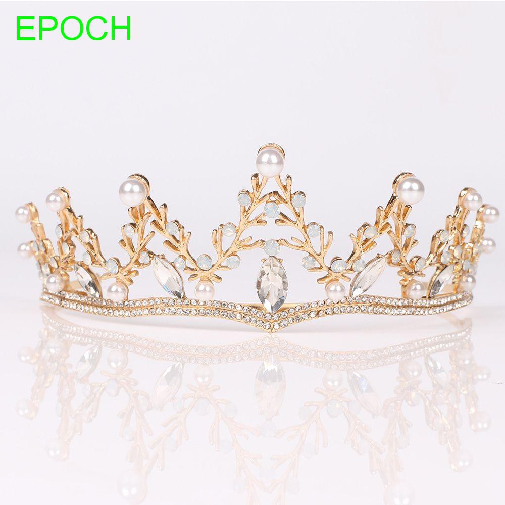 Vương miện thiết kế thanh lịch đính đá cho cô dâu